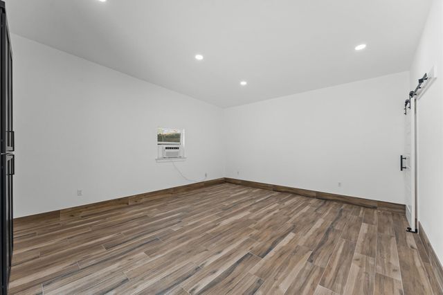 10070 Cedardale Drive, Houston, TX 77055