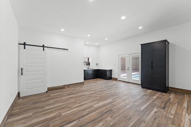 10070 Cedardale Drive, Houston, TX 77055