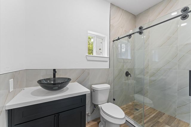 10070 Cedardale Drive, Houston, TX 77055