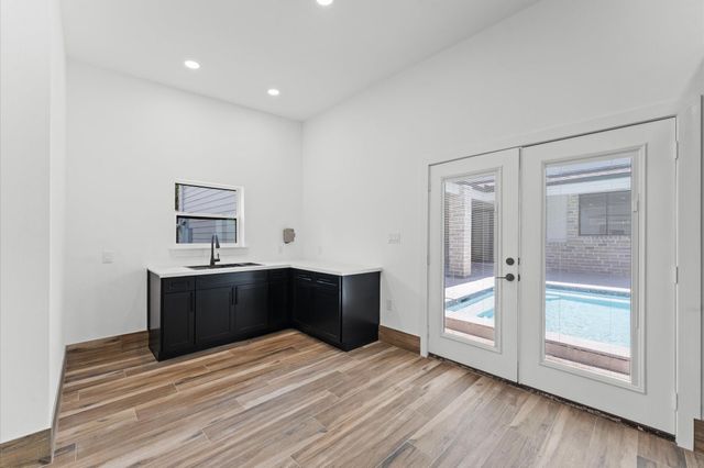 10070 Cedardale Drive, Houston, TX 77055