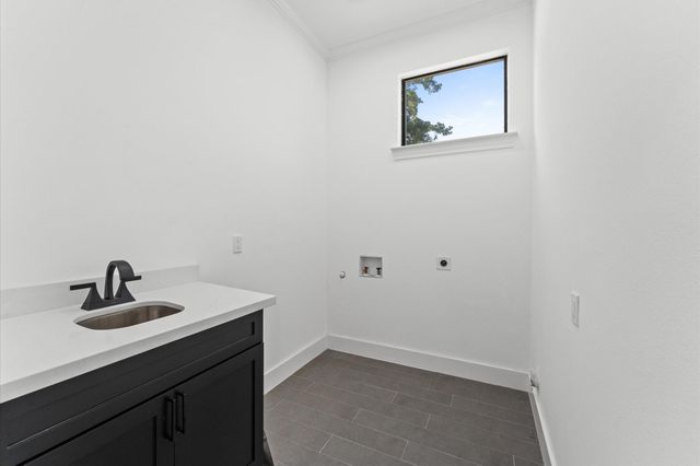 10070 Cedardale Drive, Houston, TX 77055
