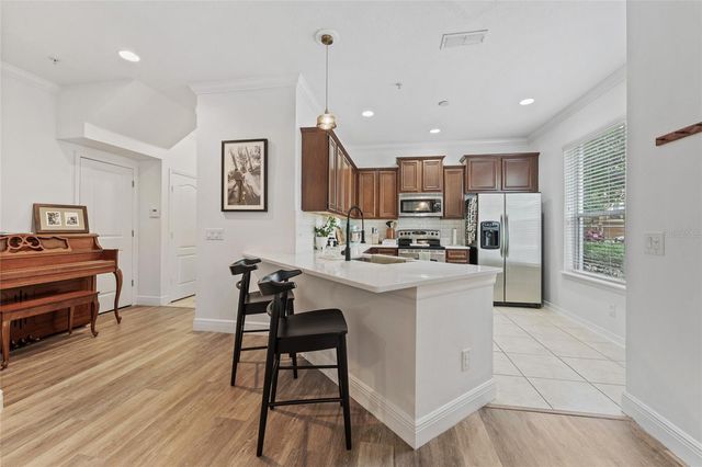 15340 OAK APPLE COURT COURT 16B, Winter Garden, FL 34787