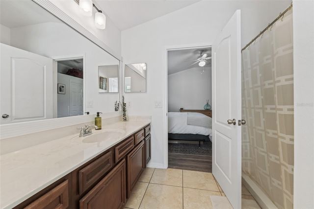 15340 OAK APPLE COURT COURT 16B, Winter Garden, FL 34787