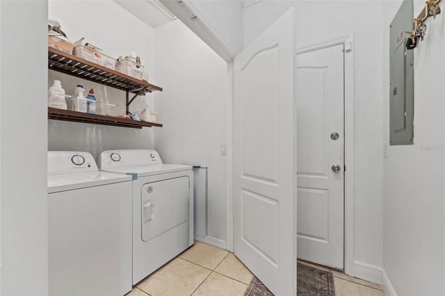 15340 OAK APPLE COURT COURT 16B, Winter Garden, FL 34787