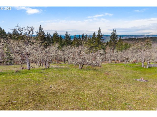 2455 OSBORN CUTOFF Rd, Mosier, OR 97040