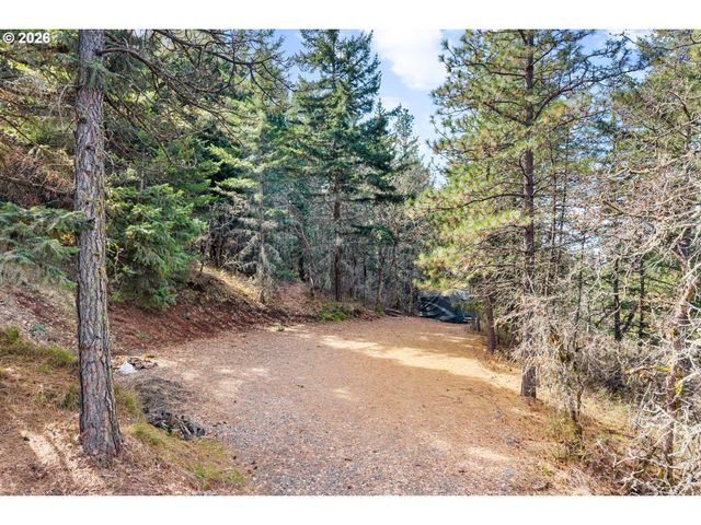 2455 OSBORN CUTOFF Rd, Mosier, OR 97040