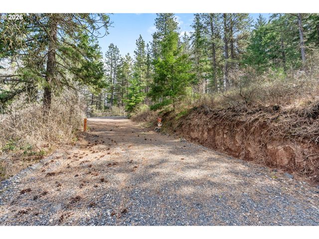 2455 OSBORN CUTOFF Rd, Mosier, OR 97040