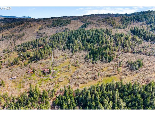 2455 OSBORN CUTOFF Rd, Mosier, OR 97040