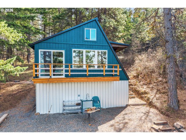 2455 OSBORN CUTOFF Rd, Mosier, OR 97040