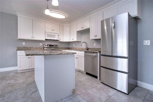 301 ANDOVER PLACE S 170, Sun City Center, FL 33573