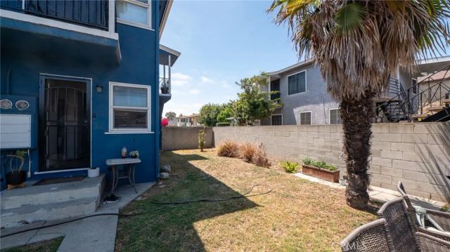 8812 Ramsgate Avenue, Los Angeles, CA 90045