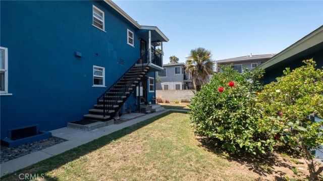 8812 Ramsgate Avenue, Los Angeles, CA 90045