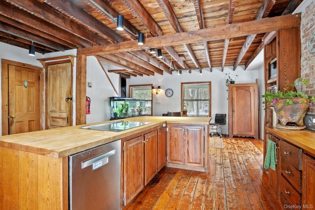 1780 Strawberry Road, Mohegan Lake, NY 10547