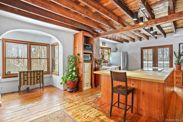 1780 Strawberry Road, Mohegan Lake, NY 10547