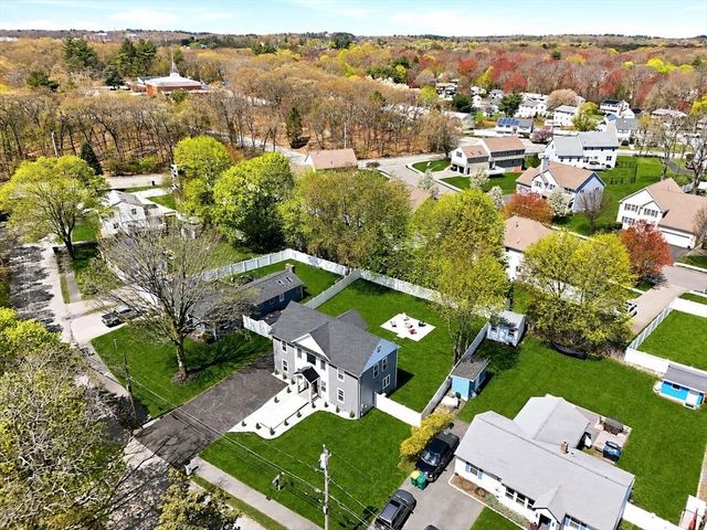8 Boyd Rd, Woburn, MA 01801