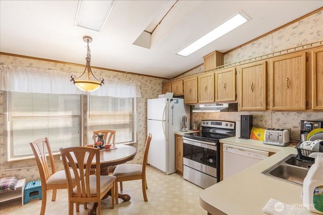 300 SW 7th Avenue #302, Battle Ground, WA 98604