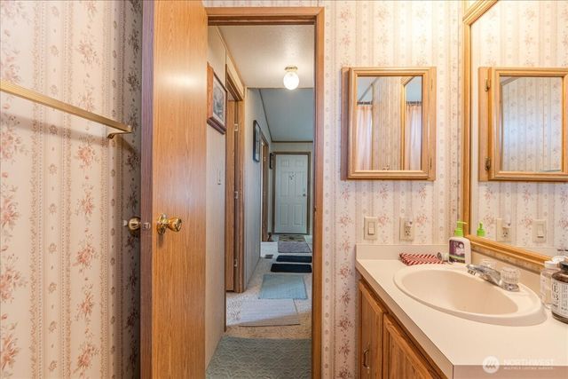 300 SW 7th Avenue #302, Battle Ground, WA 98604