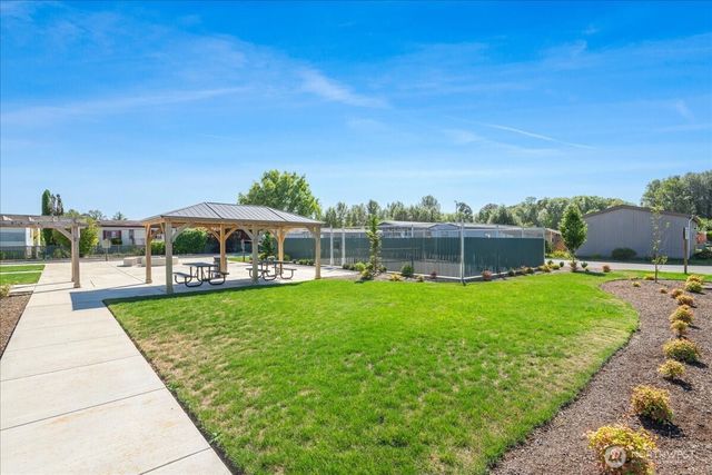 300 SW 7th Avenue #302, Battle Ground, WA 98604