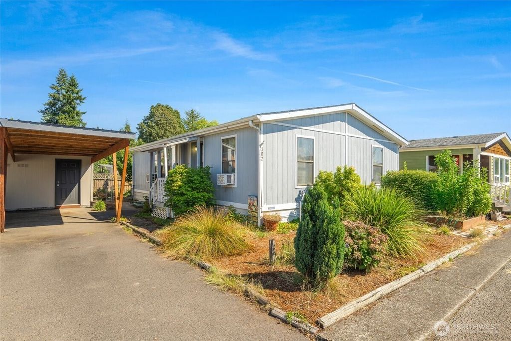 300 SW 7th Avenue #302, Battle Ground, WA 98604