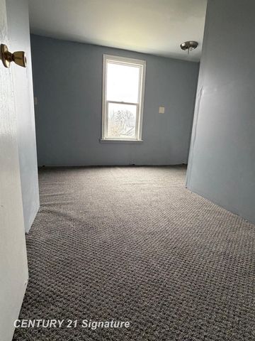 927 N Porter Street, Saginaw, MI 48602