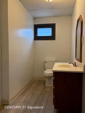 927 N Porter Street, Saginaw, MI 48602