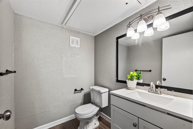 781 Country Place Drive 2054, Houston, TX 77079