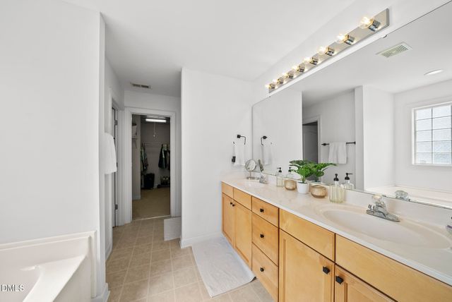 3221 Trassacks Drive, Raleigh, NC 27610