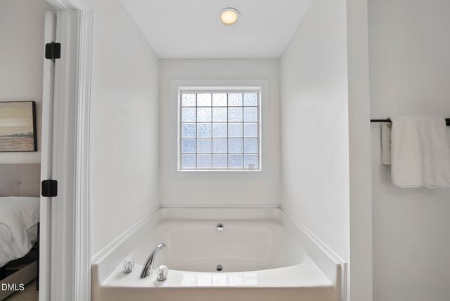 3221 Trassacks Drive, Raleigh, NC 27610