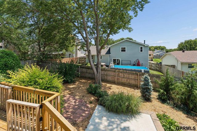 13633 Hascall Street, Omaha, NE 68144
