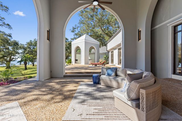 308 Italian Isle Road, Gautier, MS 39553