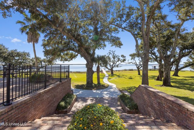 308 Italian Isle Road, Gautier, MS 39553