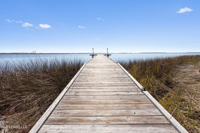 308 Italian Isle Road, Gautier, MS 39553