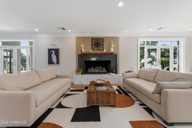 308 Italian Isle Road, Gautier, MS 39553