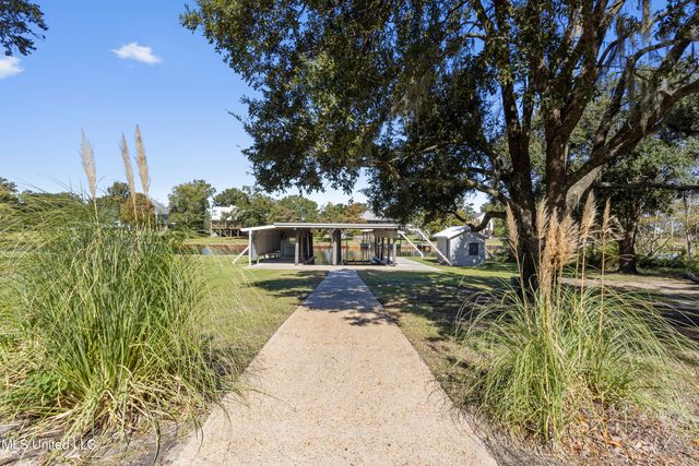 308 Italian Isle Road, Gautier, MS 39553