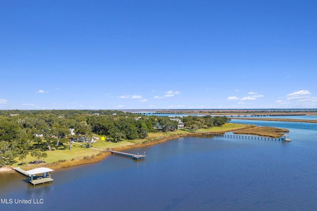 308 Italian Isle Road, Gautier, MS 39553