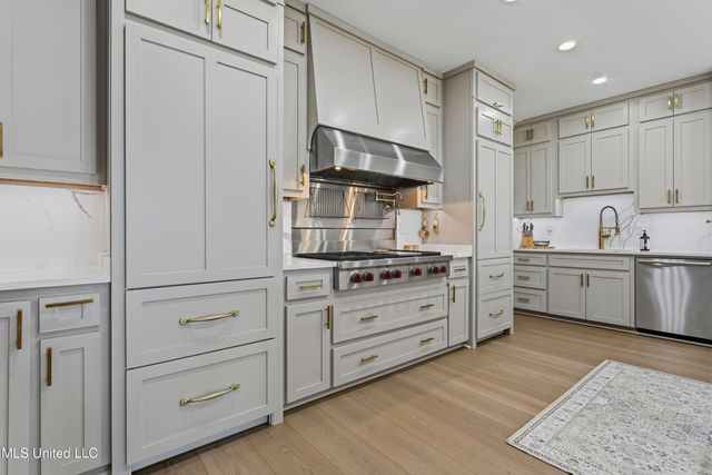 308 Italian Isle Road, Gautier, MS 39553