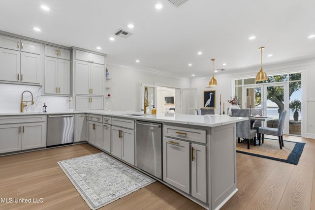 308 Italian Isle Road, Gautier, MS 39553