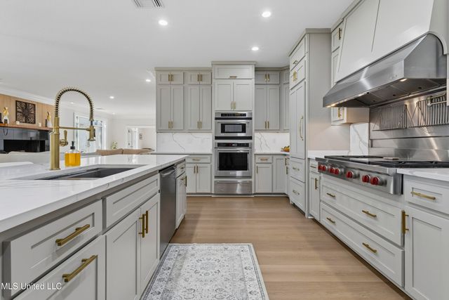 308 Italian Isle Road, Gautier, MS 39553