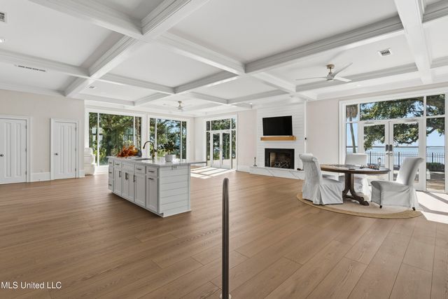 308 Italian Isle Road, Gautier, MS 39553