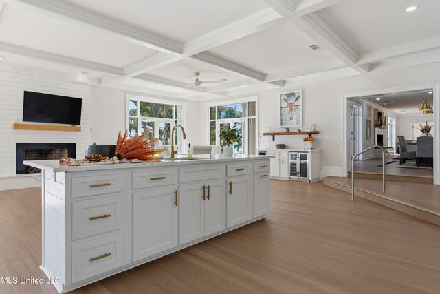 308 Italian Isle Road, Gautier, MS 39553