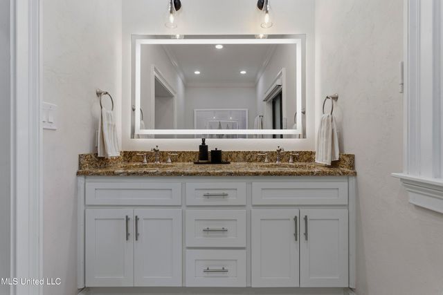 308 Italian Isle Road, Gautier, MS 39553