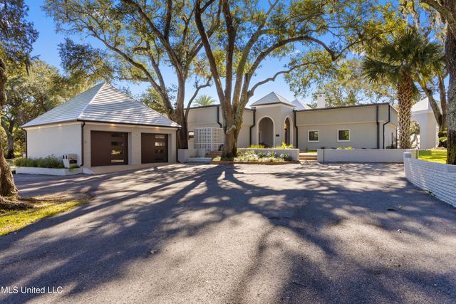 308 Italian Isle Road, Gautier, MS 39553