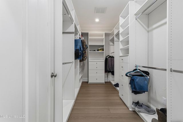 308 Italian Isle Road, Gautier, MS 39553