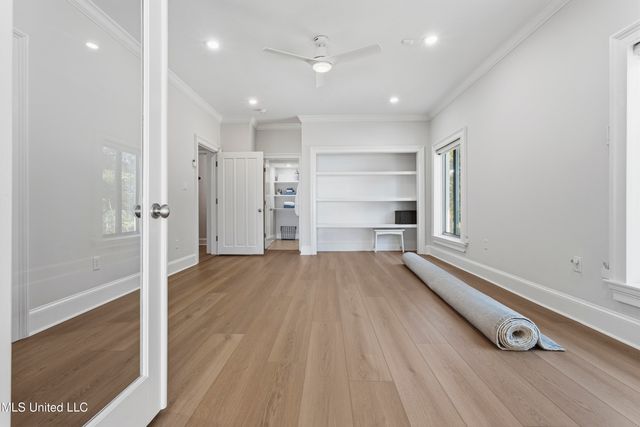 308 Italian Isle Road, Gautier, MS 39553