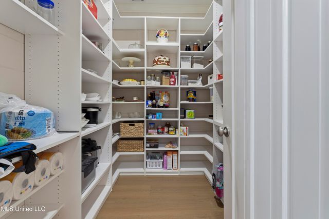 308 Italian Isle Road, Gautier, MS 39553