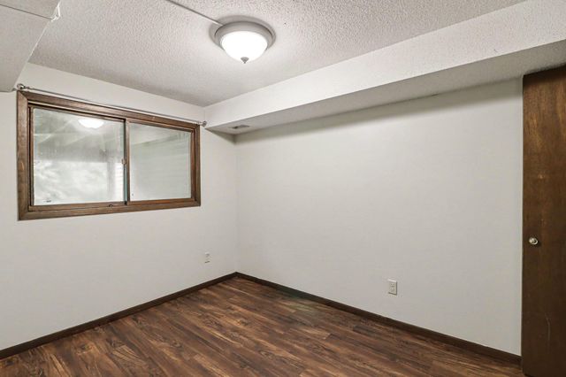 4490 Woodgate Point, Eagan, MN 55122