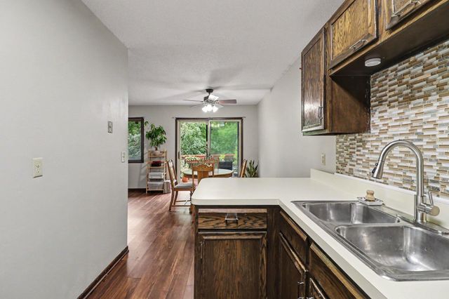 4490 Woodgate Point, Eagan, MN 55122