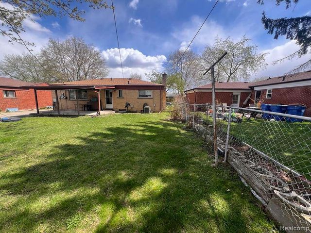 26373 Curie Avenue, Warren, MI 48091