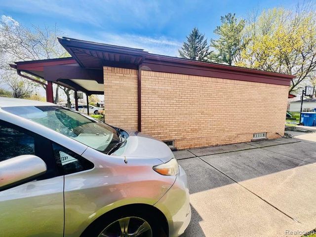 26373 Curie Avenue, Warren, MI 48091