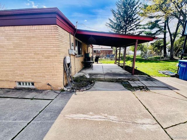 26373 Curie Avenue, Warren, MI 48091